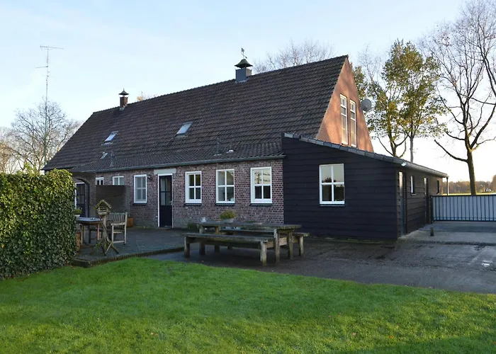 Holiday home Farmhouse In Elsendorp Near Forest Trails Elsendorp
