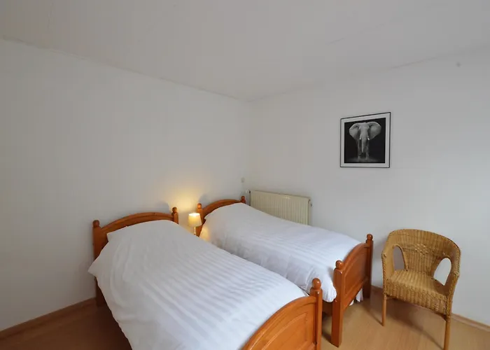 Farmhouse In Elsendorp Near Forest Trails Holiday home *