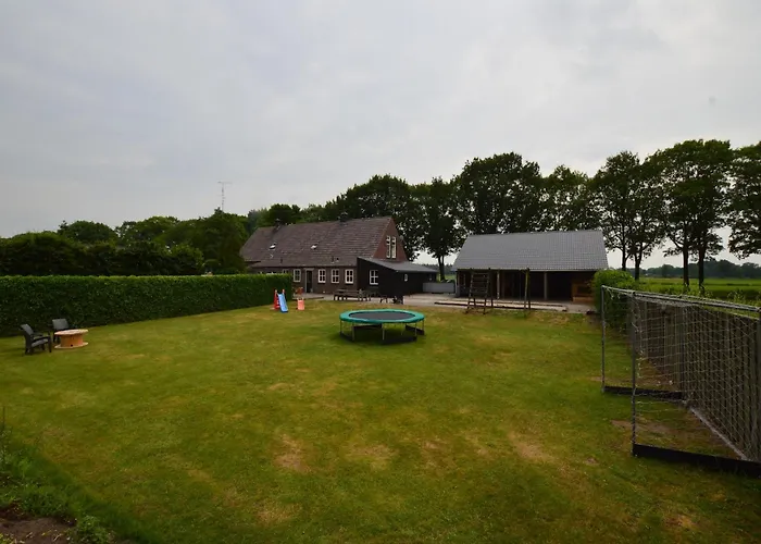 Farmhouse In Elsendorp Near Forest Trails