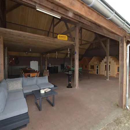 Feriehus In Near Forest Trails