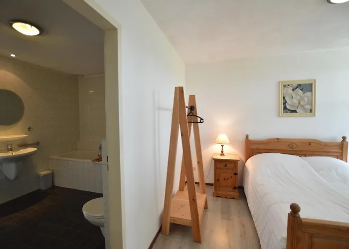 Vakantiehuis In Near Forest Trails Elsendorp